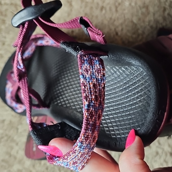 Chaco Women's Sandals in Black and Purple Size 7 Guc E11 - Picture 6 of 7